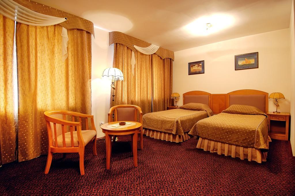 Primorye Hotel Vladivostok Esterno foto